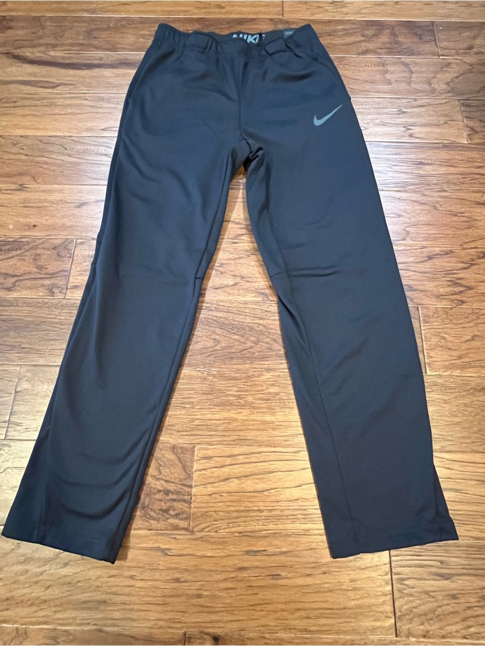 NWT Nike Black Men's Performance Joggers with Swoosh Size Medium